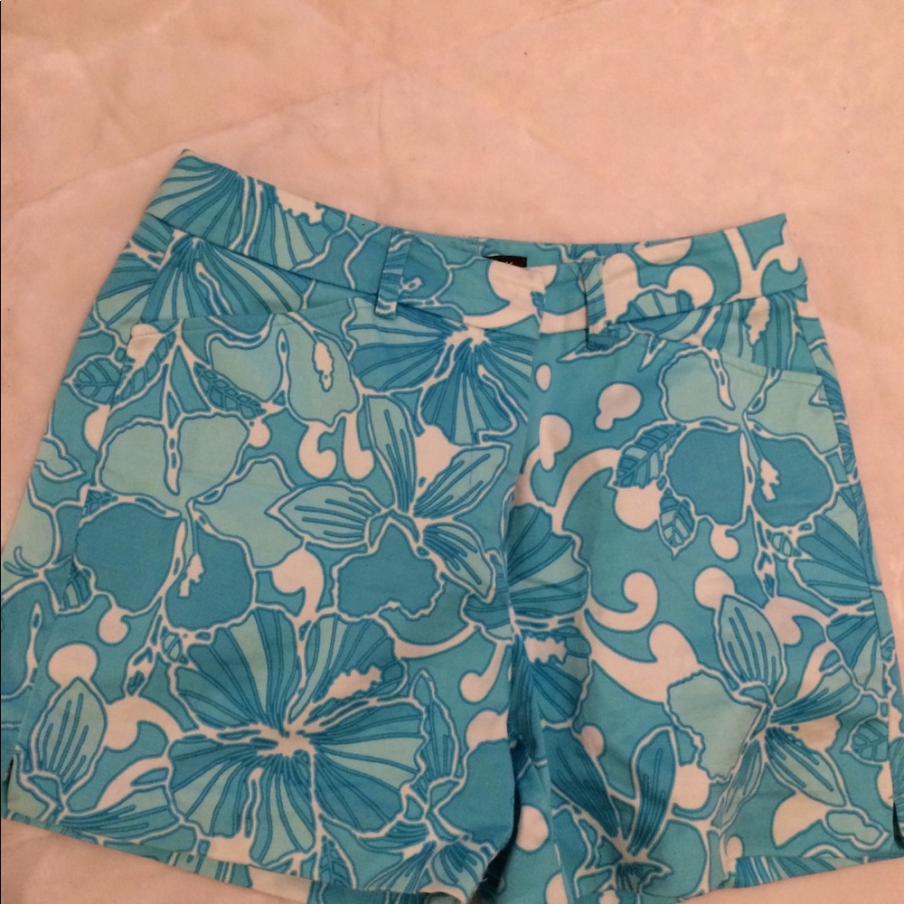 New York & Co shorts size 4 extremely comfortable